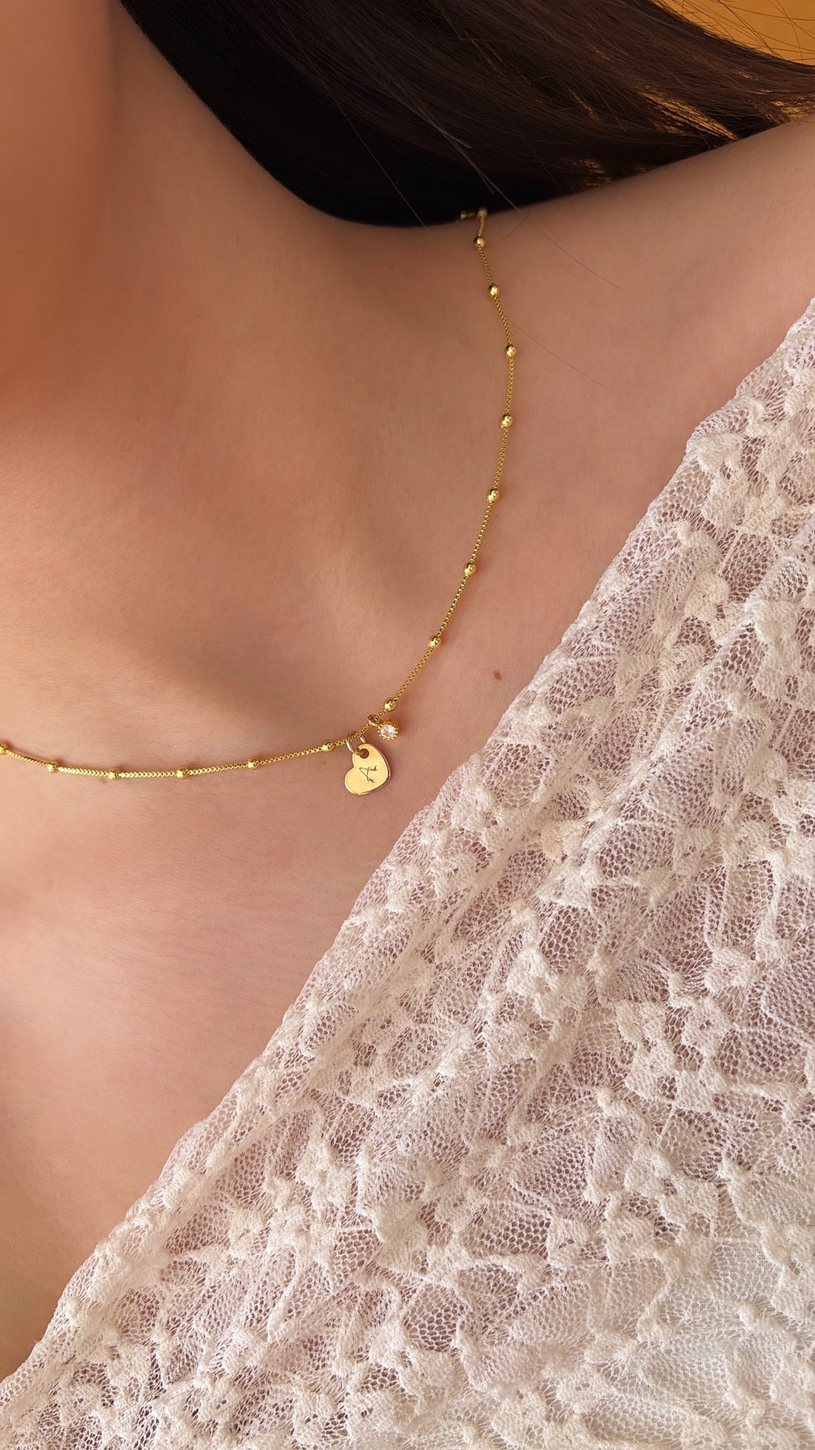 • Cadena de inicial y punto de luz ✨
